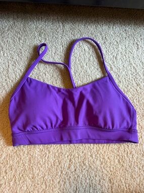 Lululemon sports bra